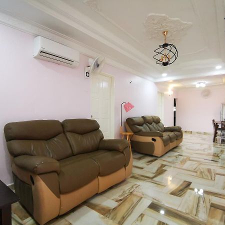 Bagan Terrace House Near To Sunway Carnival Mall, Seberang Jaya Butterworth Extérieur photo