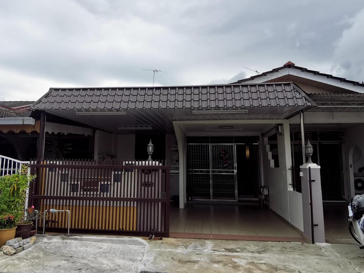 Bagan Terrace House Near To Sunway Carnival Mall, Seberang Jaya Butterworth Extérieur photo